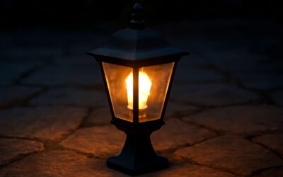 Elevate your porch lighting with a 7w outdoor light bulb for crisp, efficient nights.